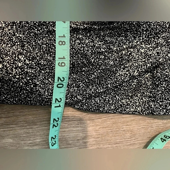 NWT Vintage black bubble top, faux wrap top, black rose, sequin top Jackie Jon - Picture 6 of 8